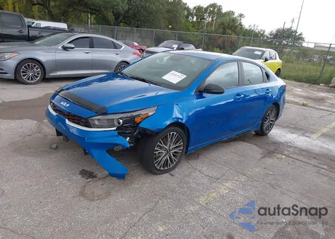 2023 Kia Forte Gt-Line z USA, uszkodzony, nr VIN 3KPF54AD9PE687047